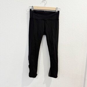 Lululemon- Black Revitalize Mesh Crop *21 - Size 2